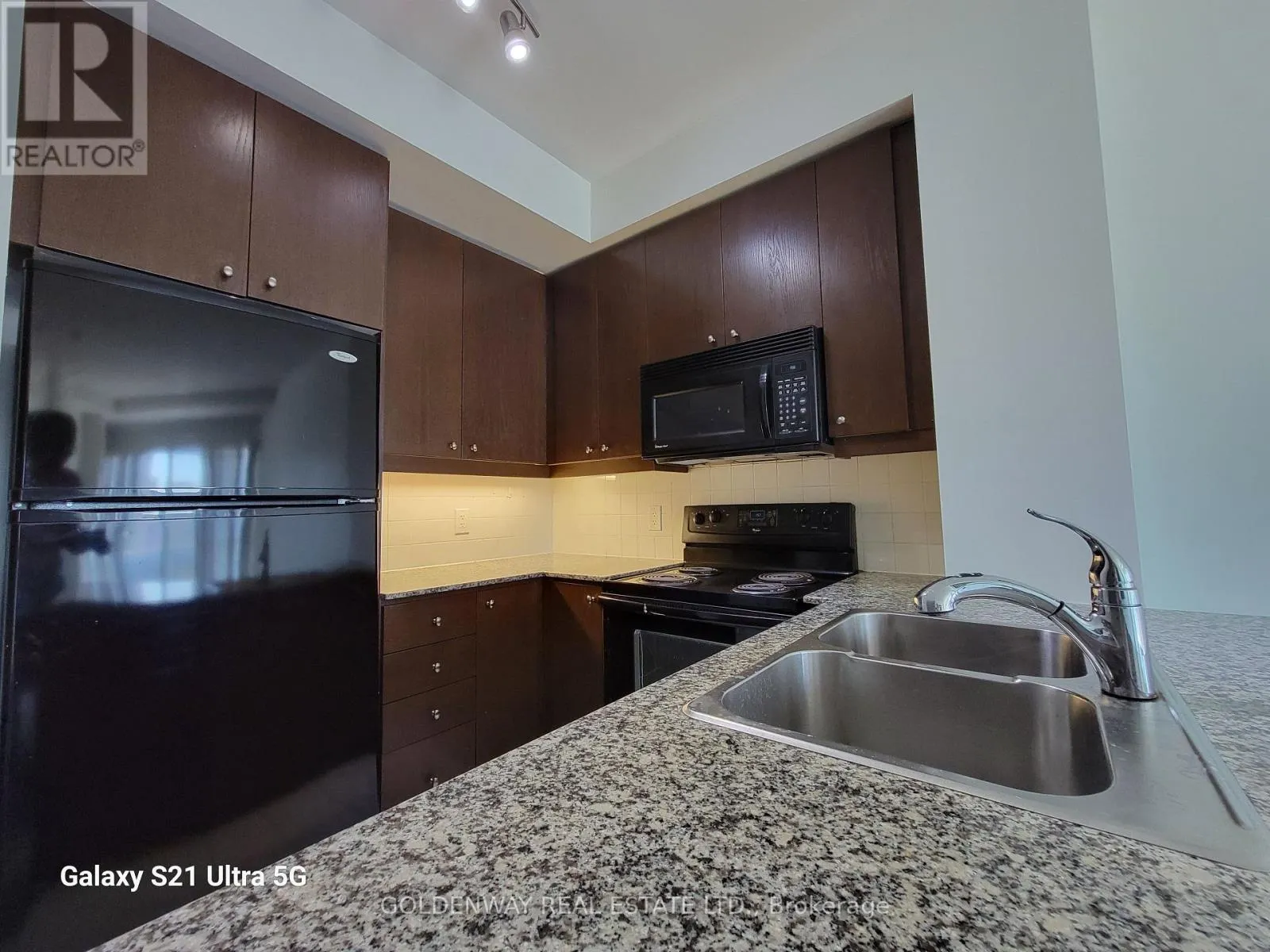 1302 - 60 ABSOLUTE AVENUE