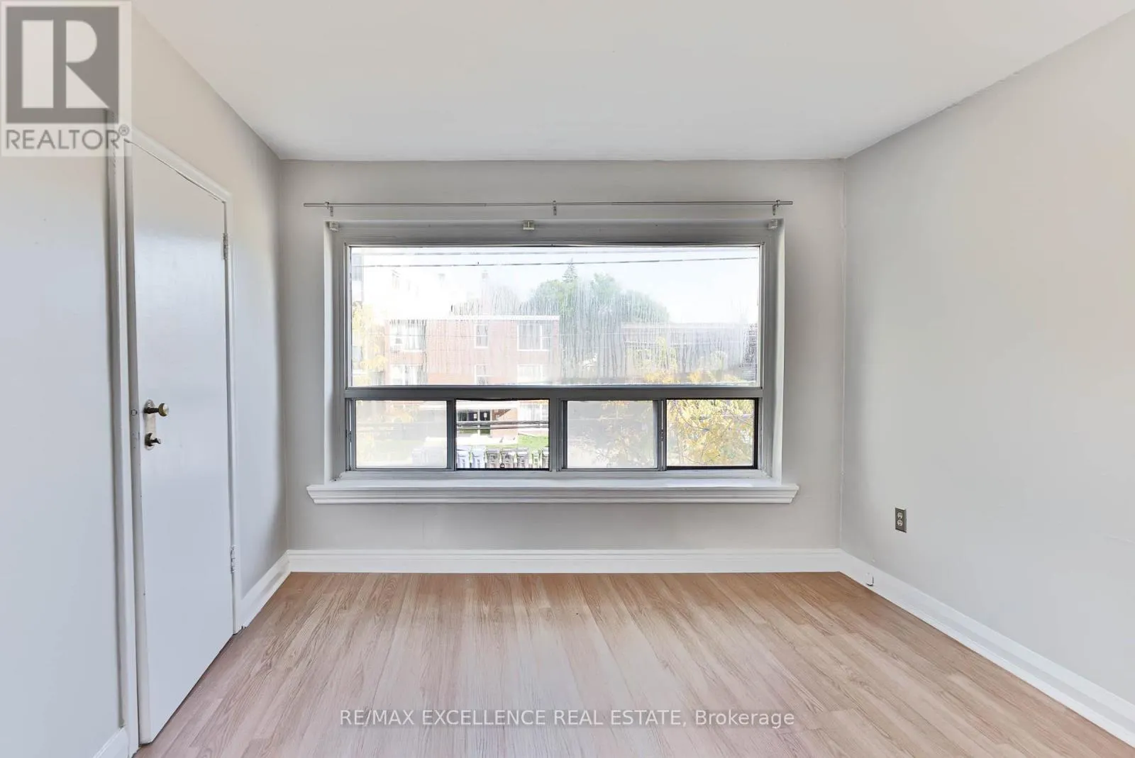 2436 LAKE SHORE BOULEVARD W
