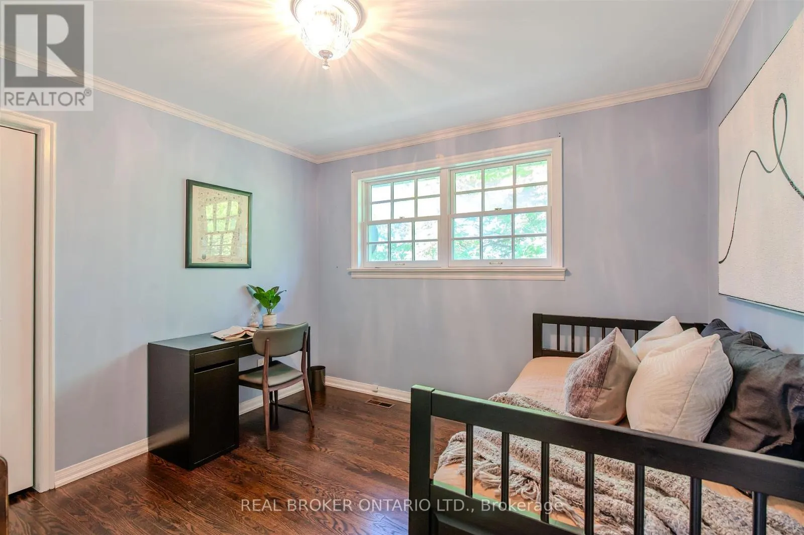 6 STREATHAM PLACE