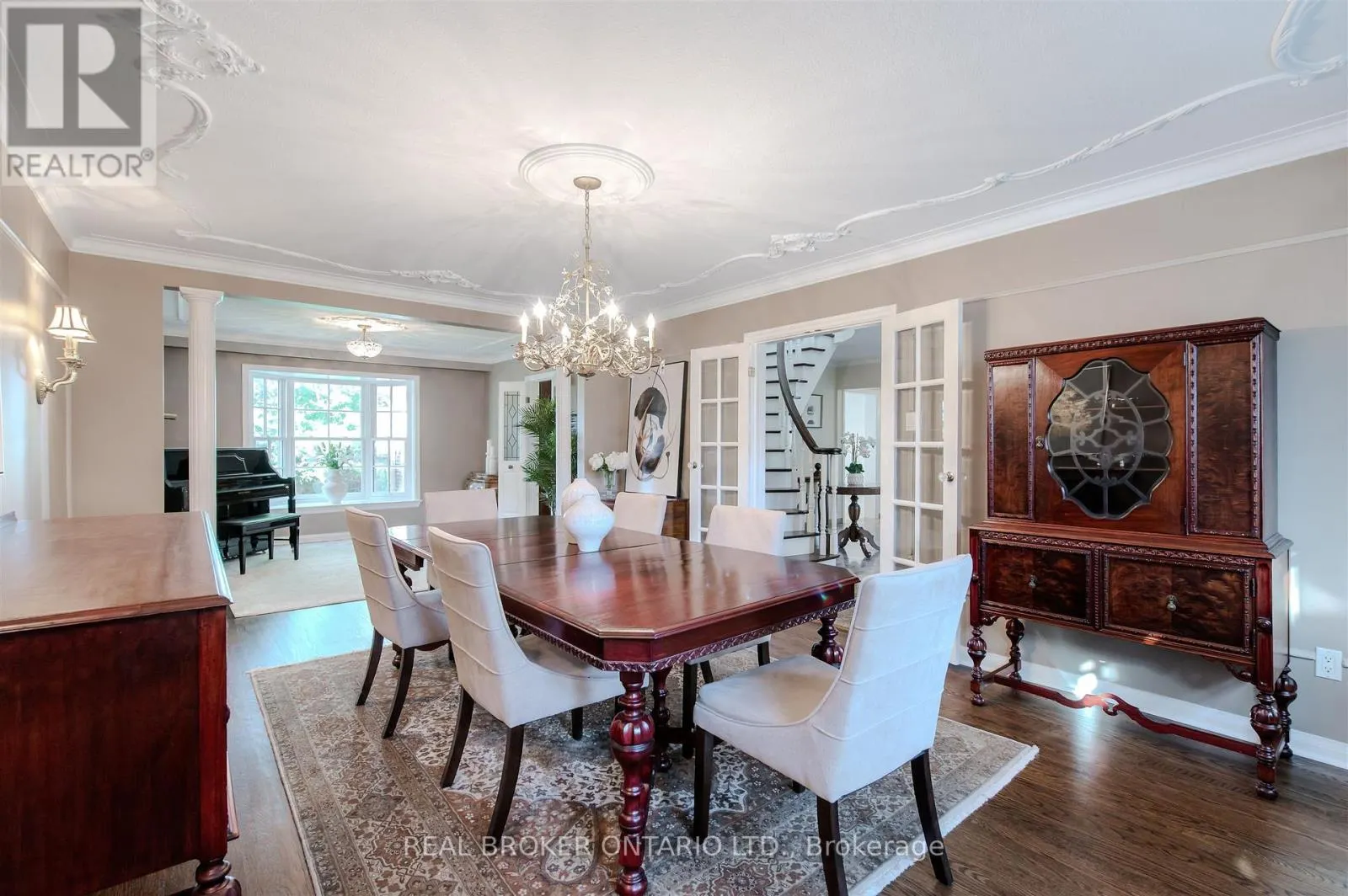 6 STREATHAM PLACE