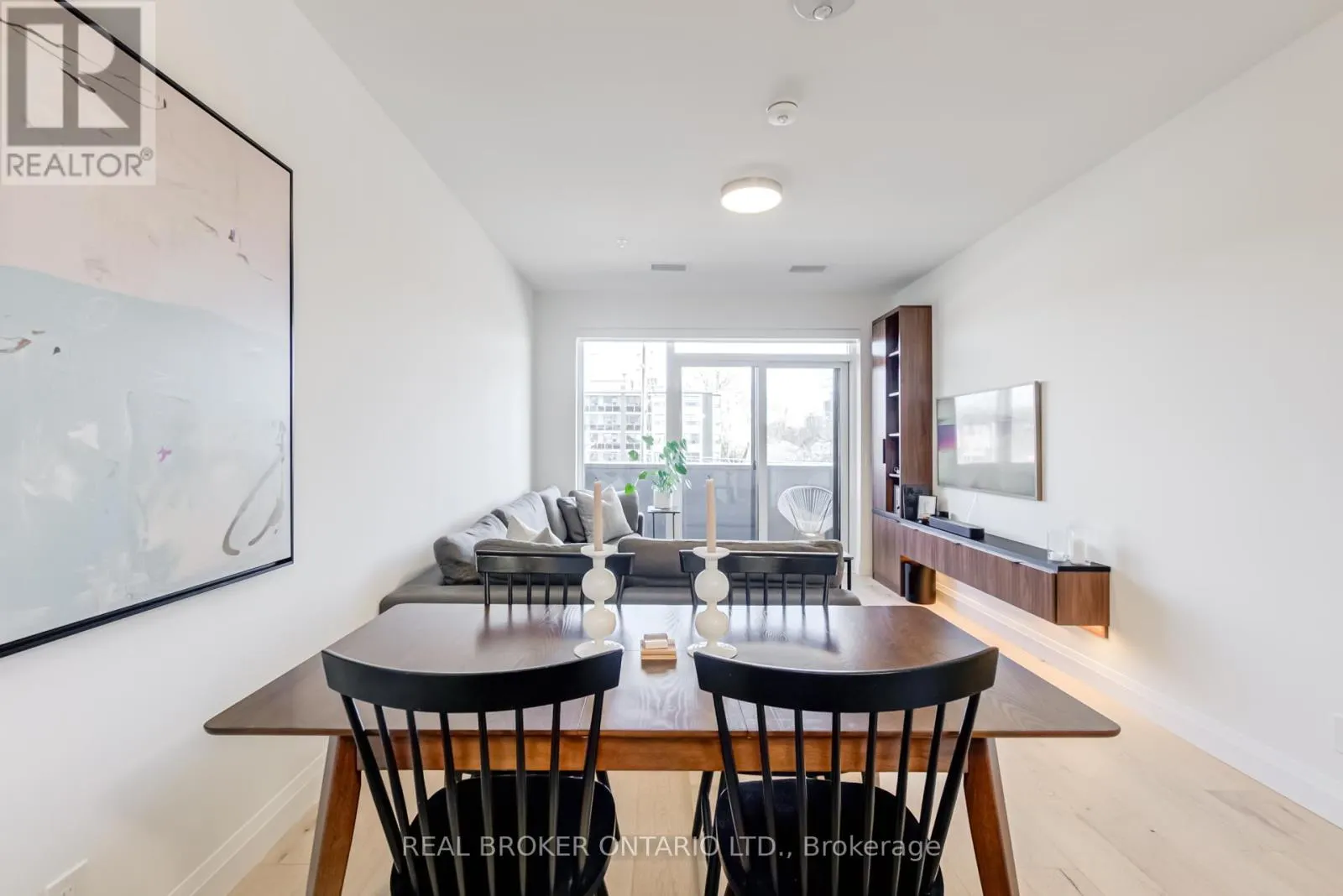 205 - 500 BROCK AVENUE