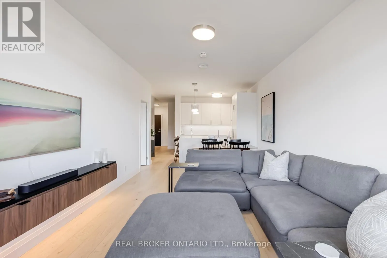 205 - 500 BROCK AVENUE