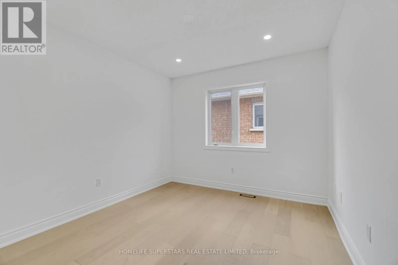 10 ORCHID DRIVE