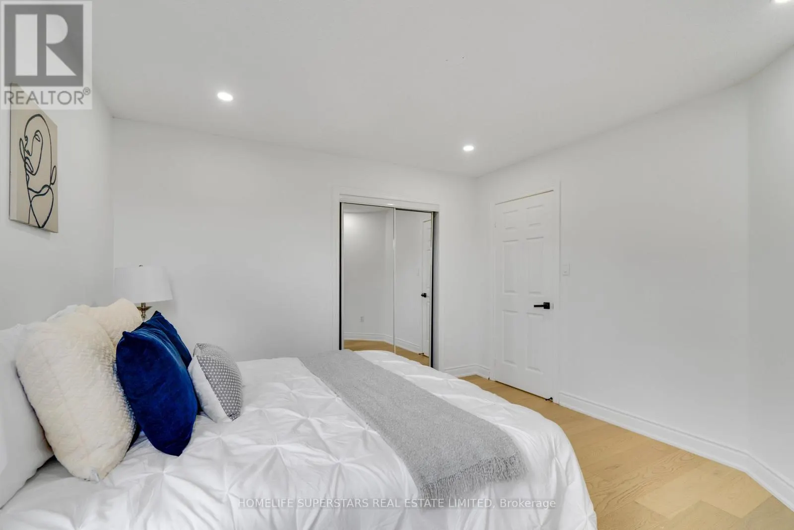 10 ORCHID DRIVE