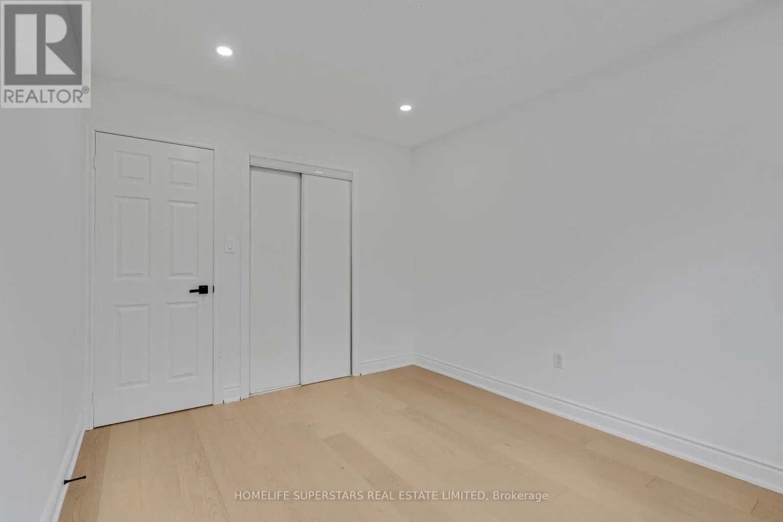 10 ORCHID DRIVE