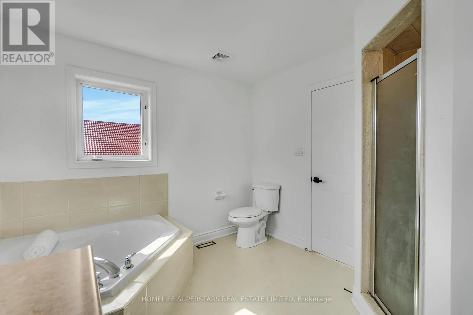 10 ORCHID DRIVE