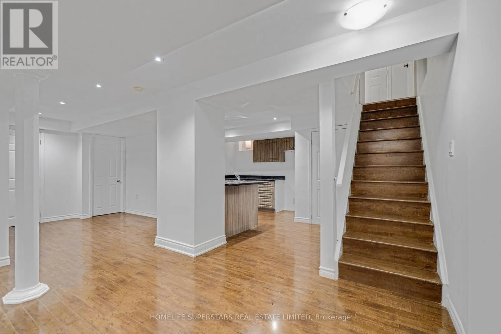 10 ORCHID DRIVE