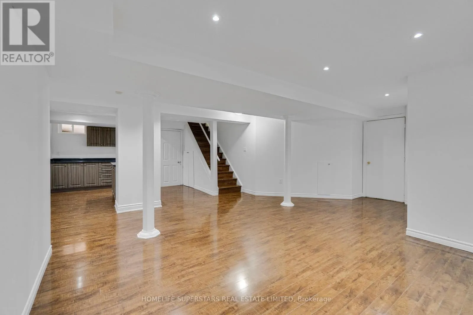 10 ORCHID DRIVE