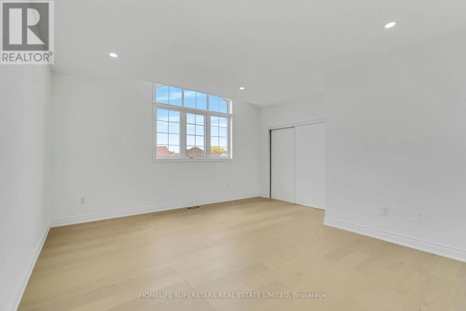 10 ORCHID DRIVE