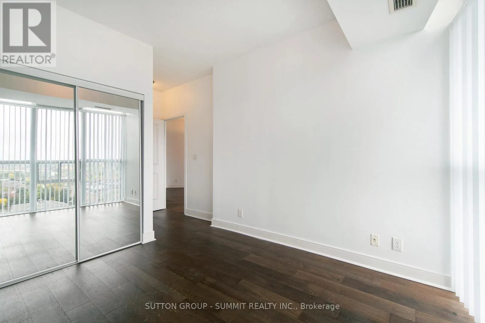 1202 - 80 ABSOLUTE AVENUE