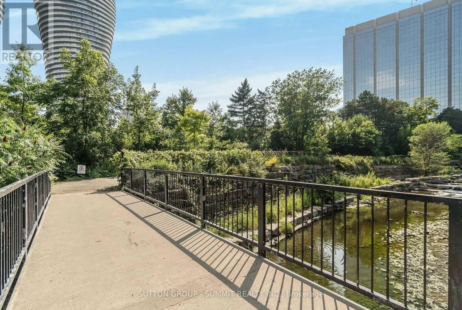 1202 - 80 ABSOLUTE AVENUE
