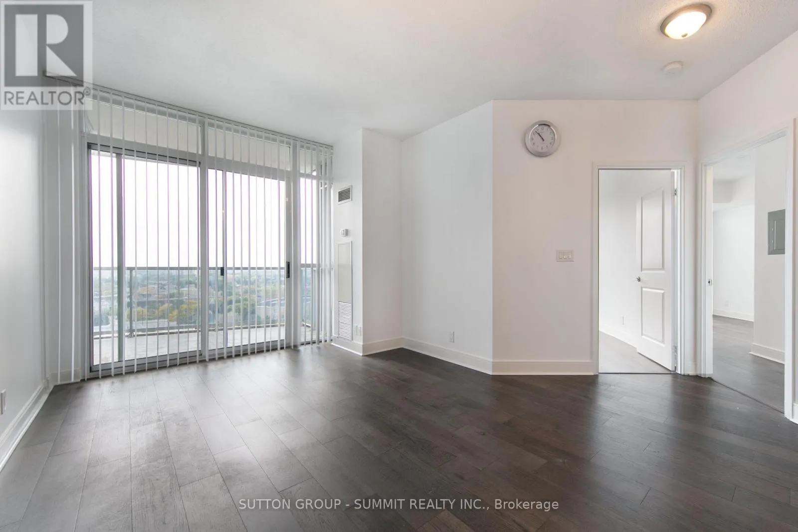 1202 - 80 ABSOLUTE AVENUE