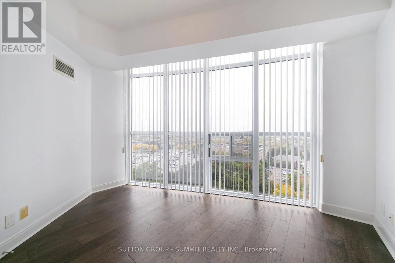 1202 - 80 ABSOLUTE AVENUE