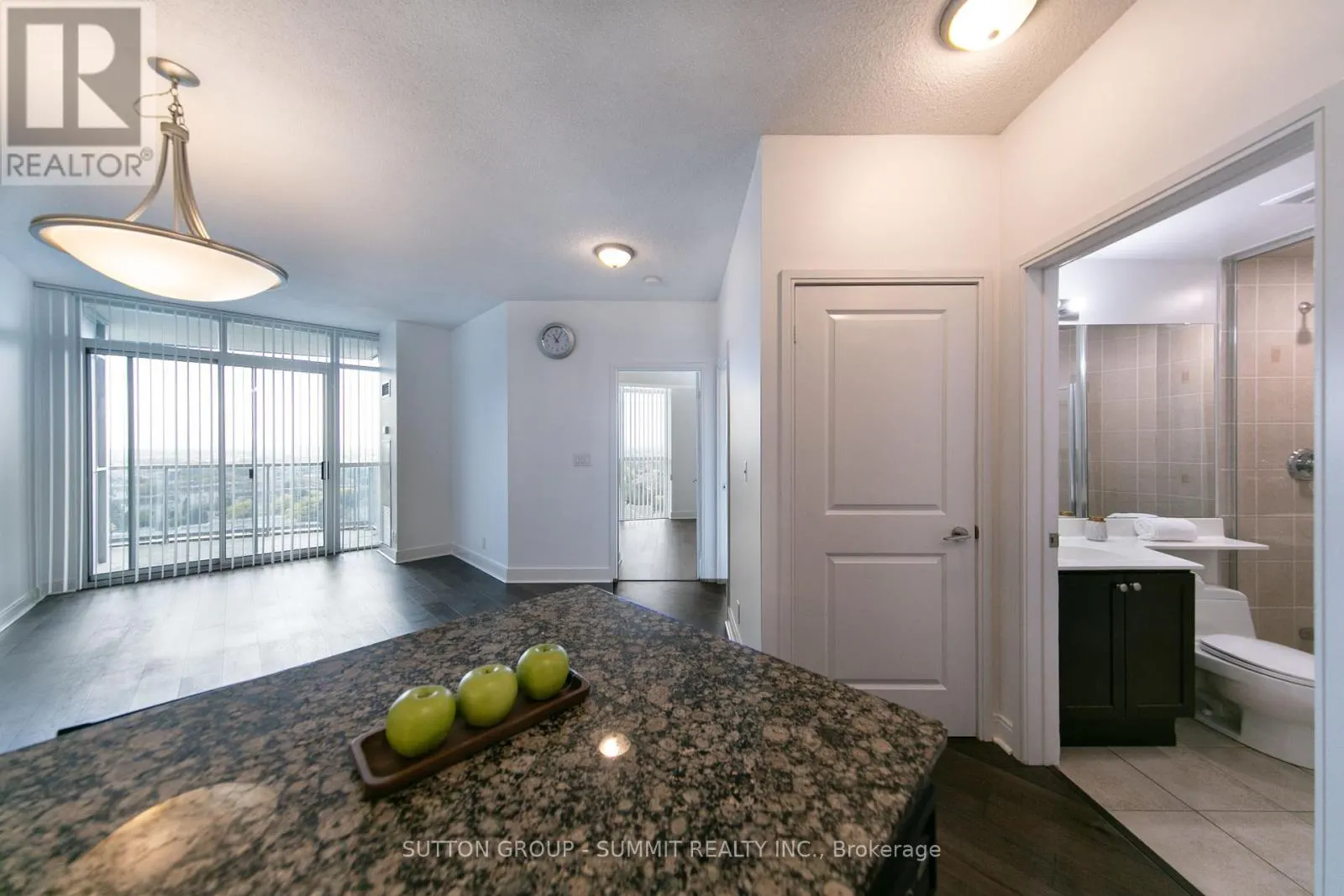 1202 - 80 ABSOLUTE AVENUE