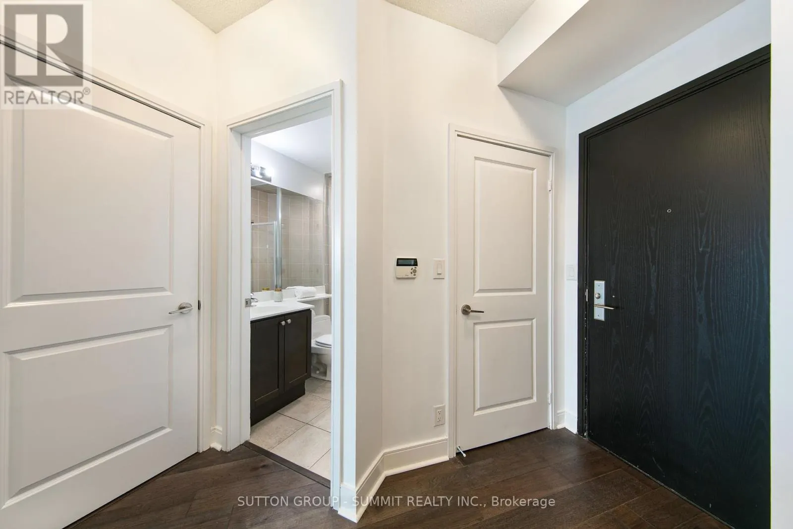1202 - 80 ABSOLUTE AVENUE