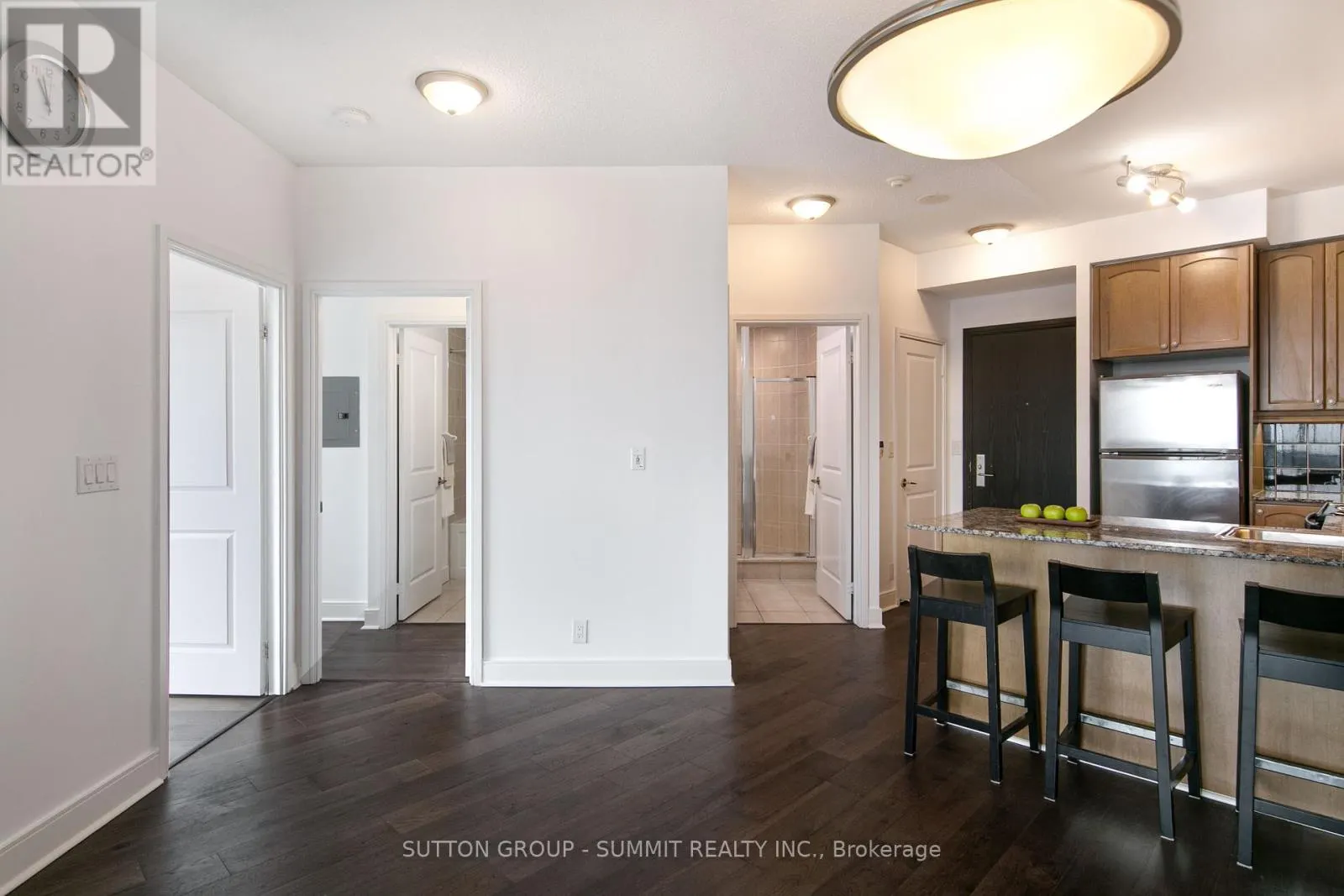 1202 - 80 ABSOLUTE AVENUE