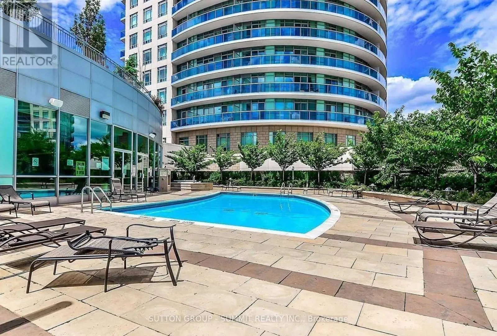 1202 - 80 ABSOLUTE AVENUE