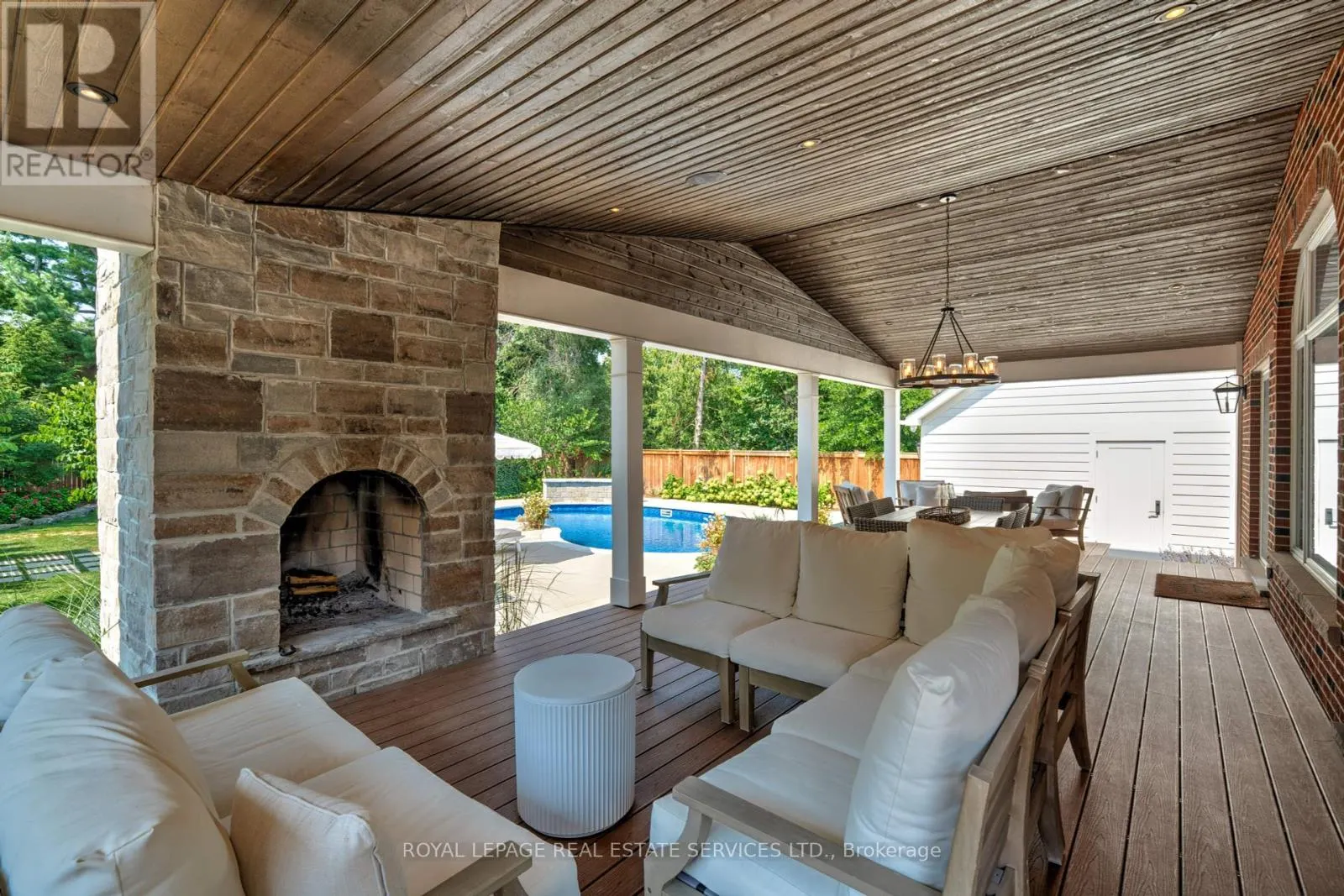 41 FAIRWOOD PLACE E
