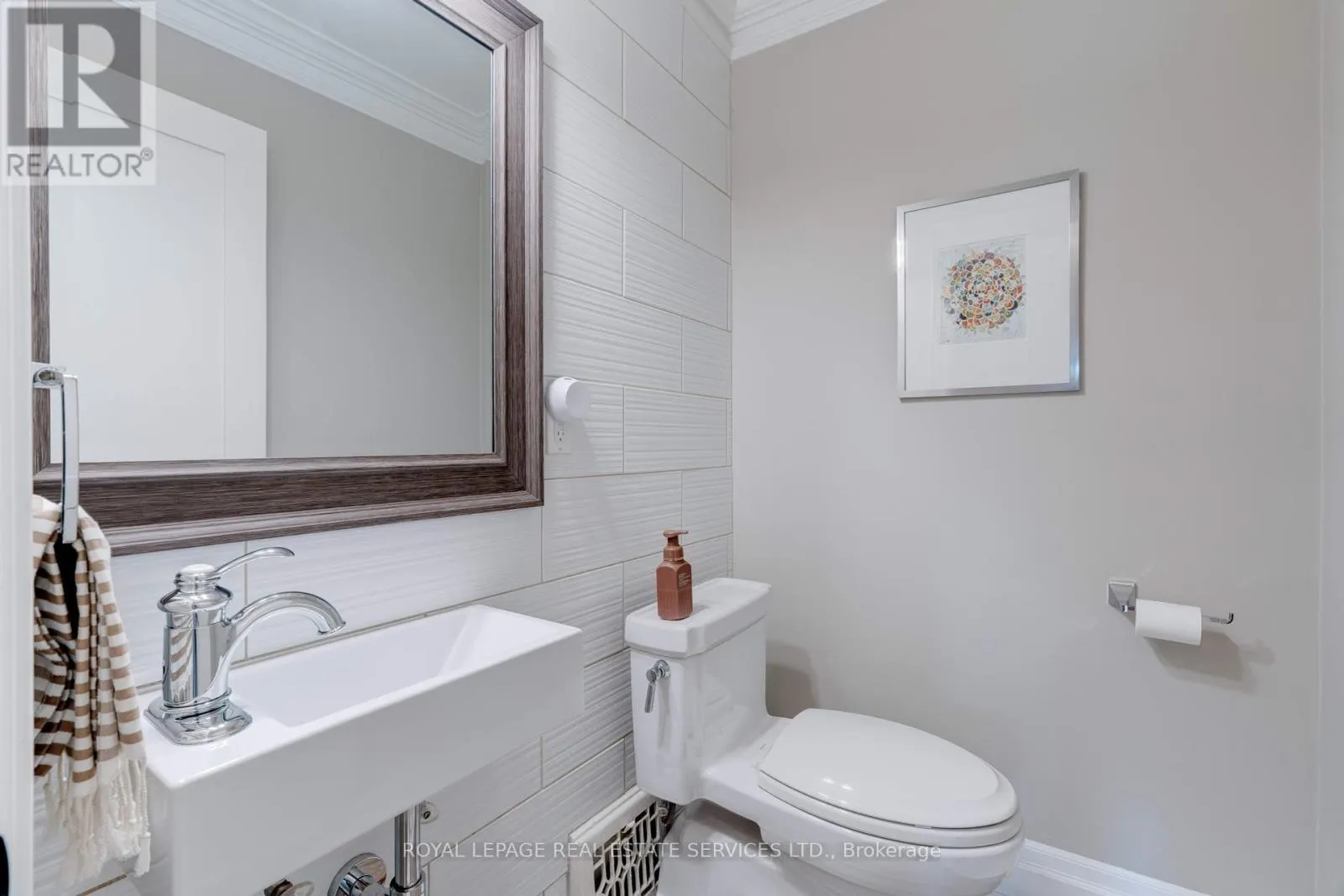 41 FAIRWOOD PLACE E
