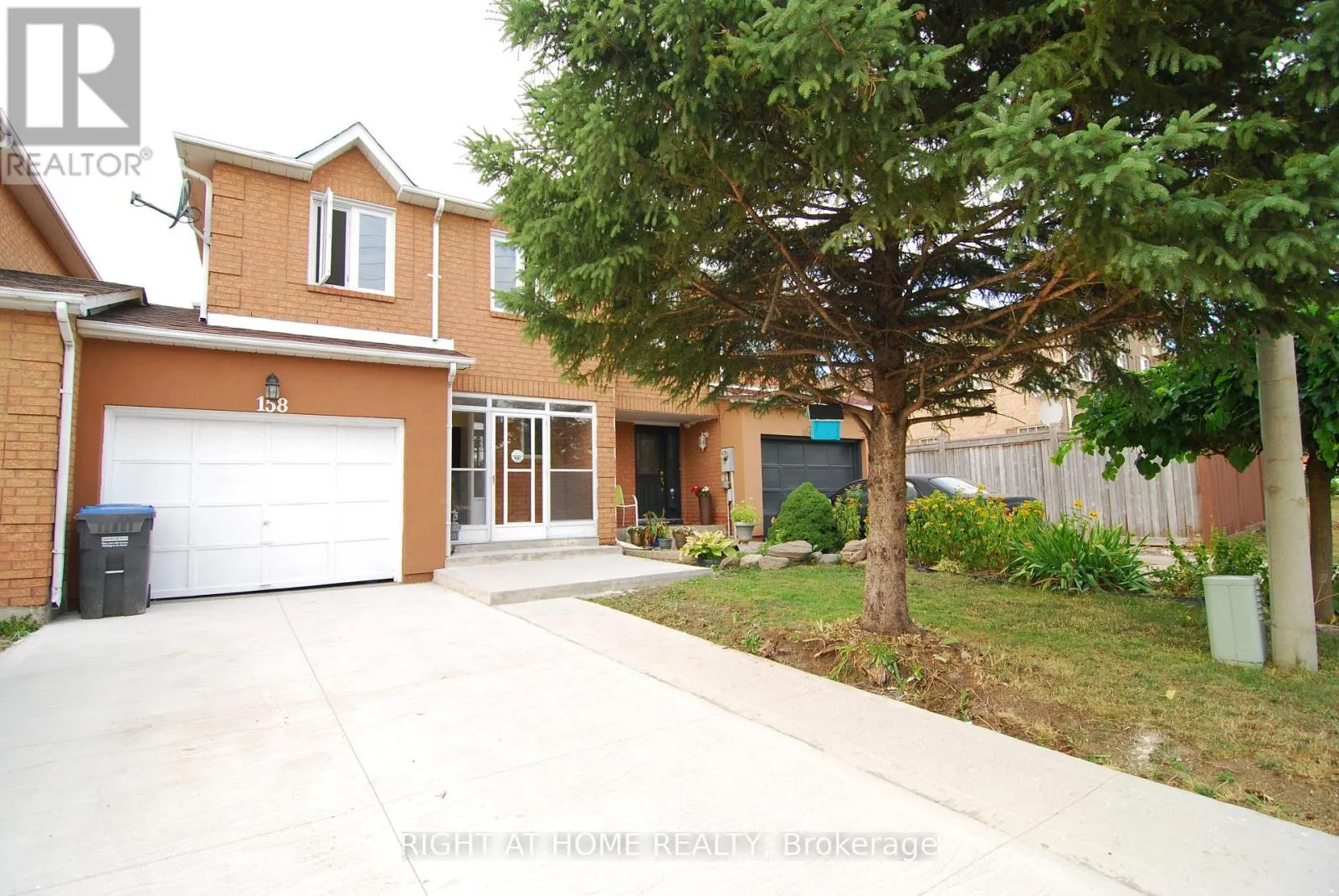 158 TOBA CRESCENT