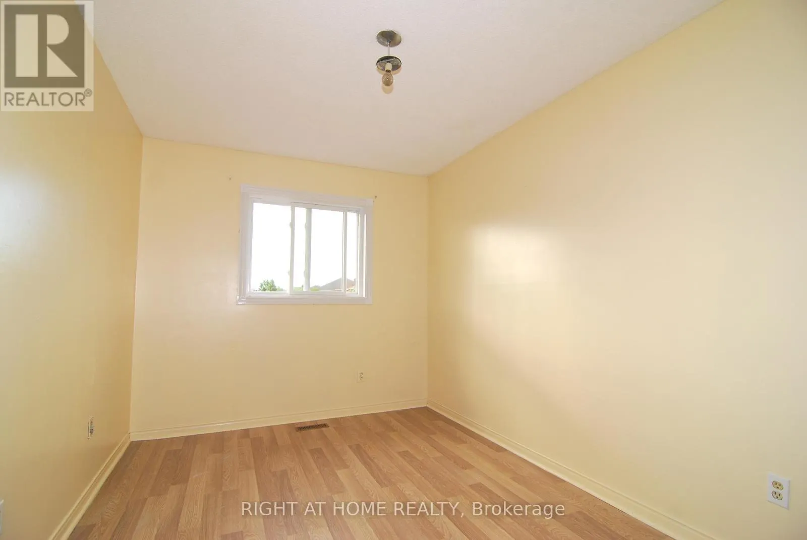 158 TOBA CRESCENT