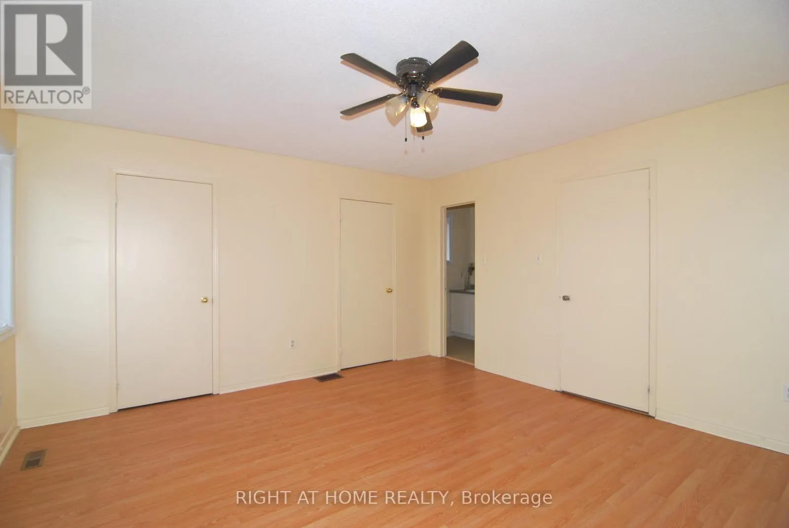 158 TOBA CRESCENT