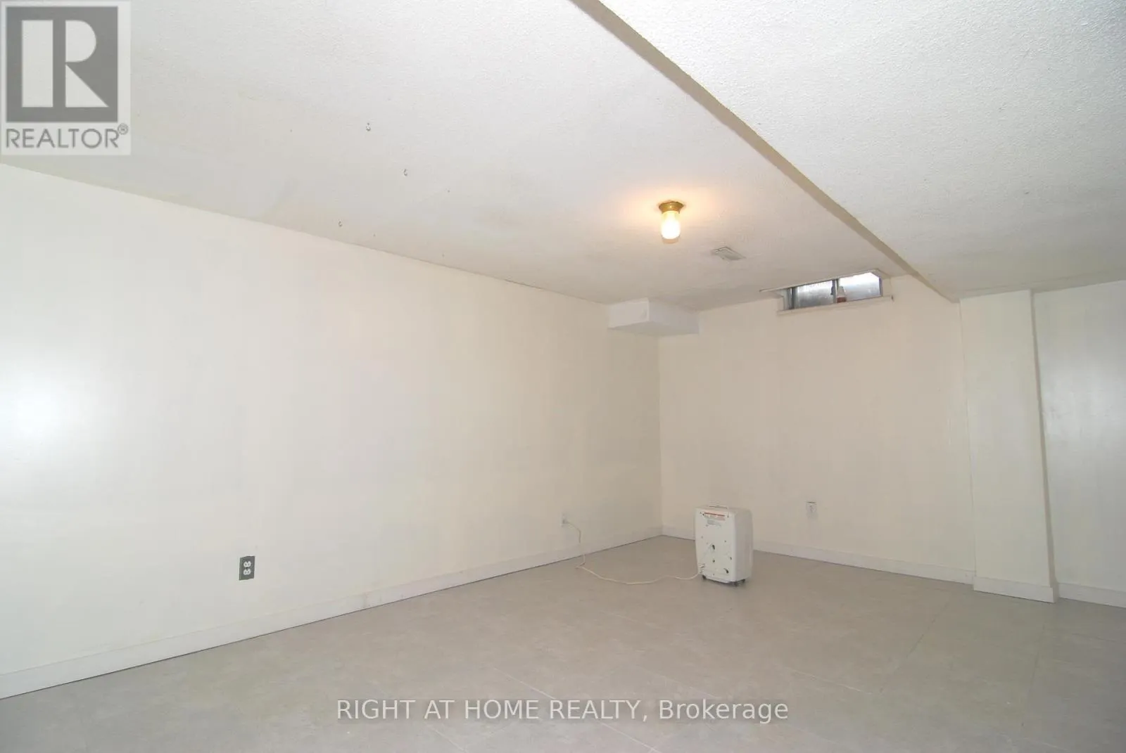 158 TOBA CRESCENT