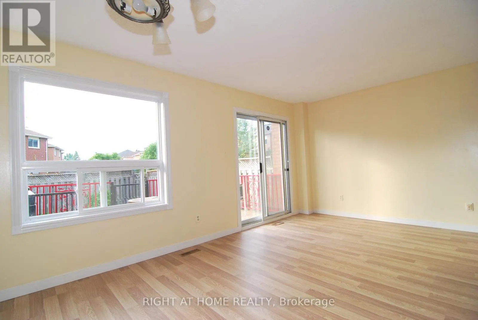 158 TOBA CRESCENT