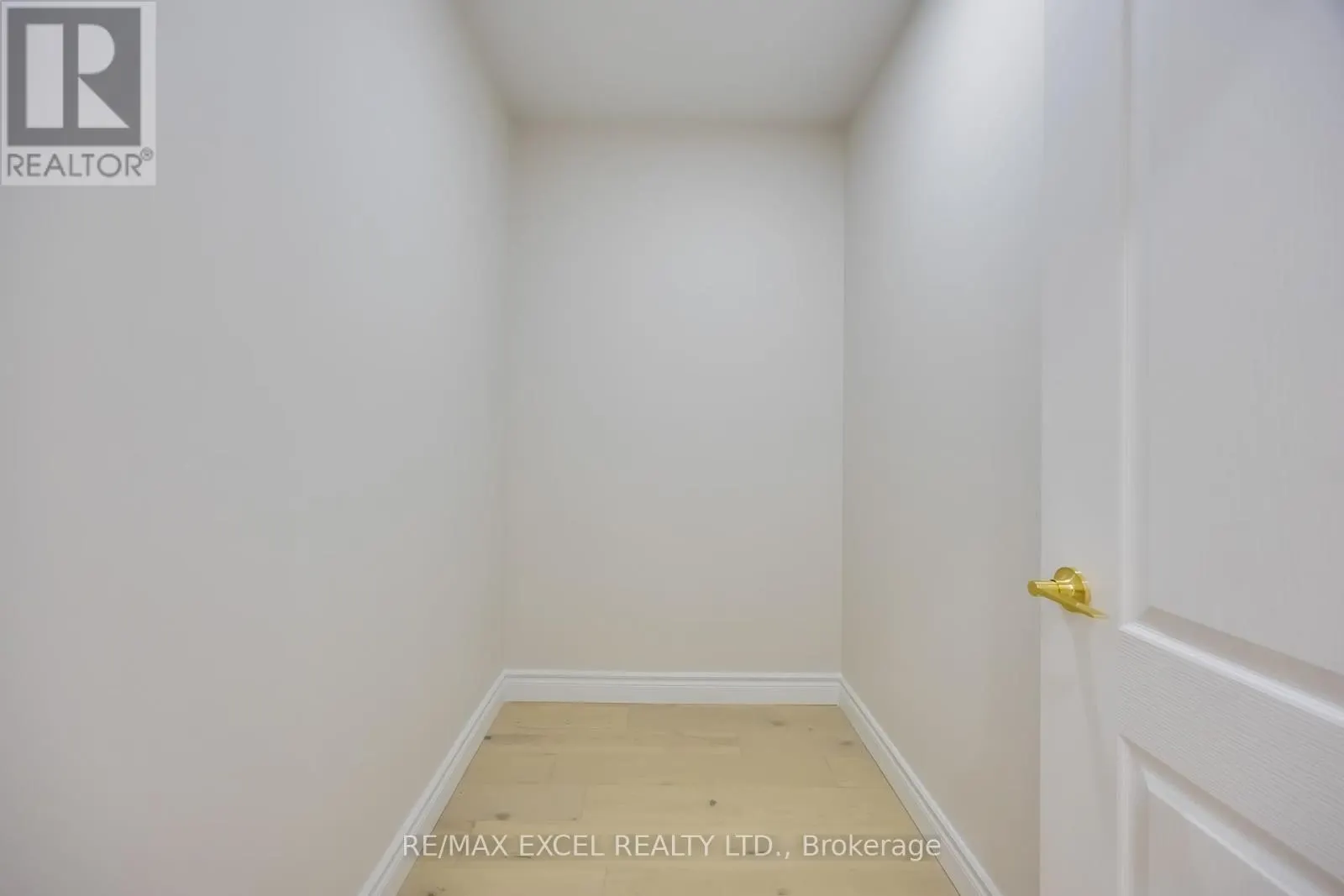 806 GLADSTONE AVENUE