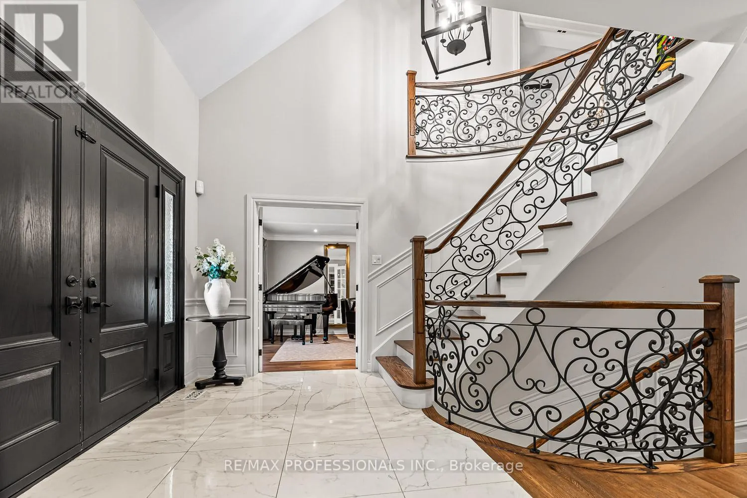 2446 HAMMOND ROAD