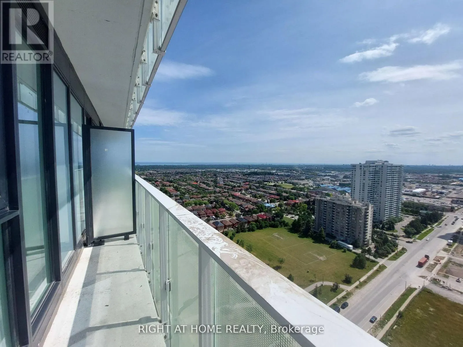 2410 - 3883 QUARTZ ROAD