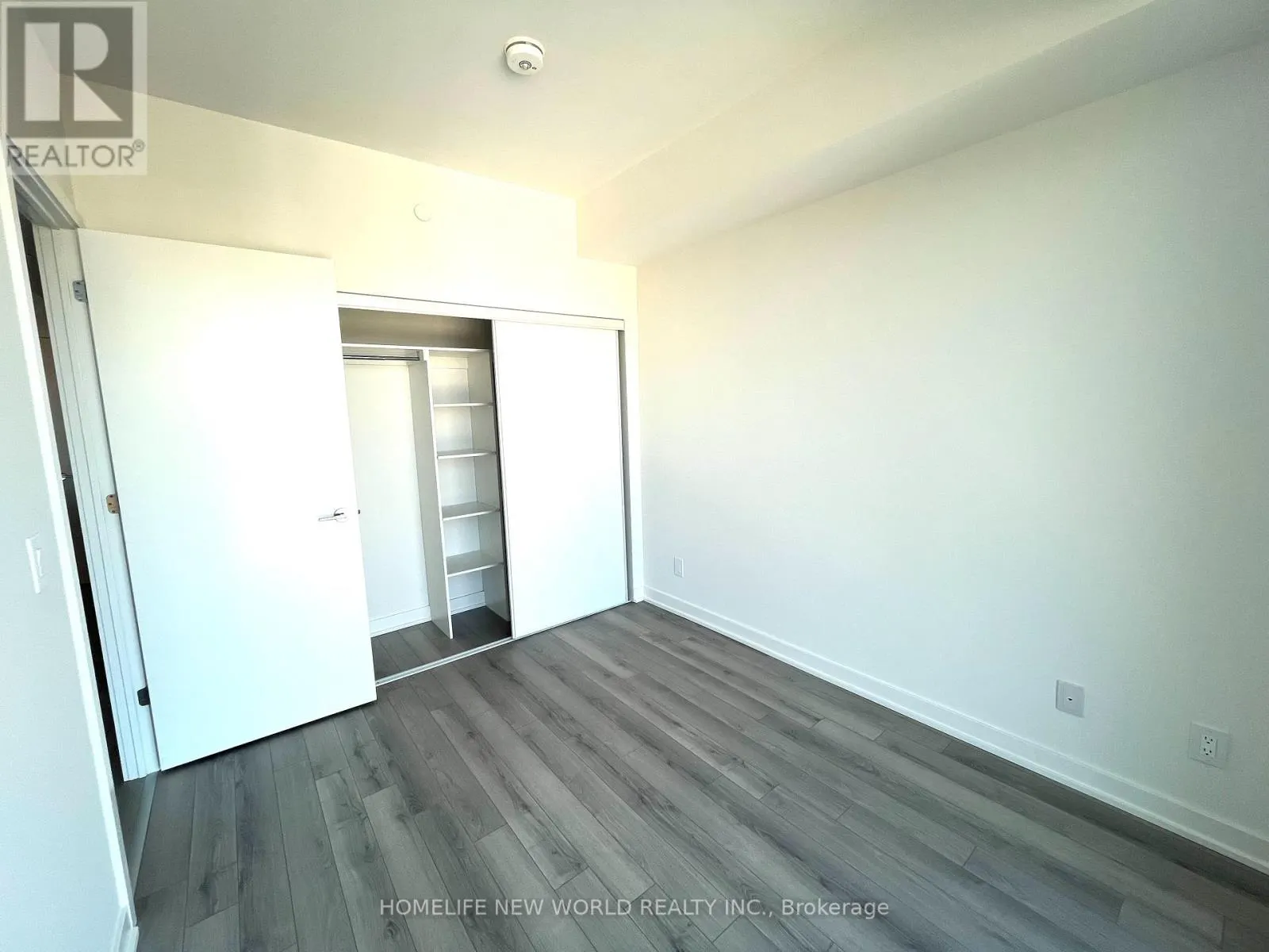 1905 - 3079 TRAFALGAR ROAD