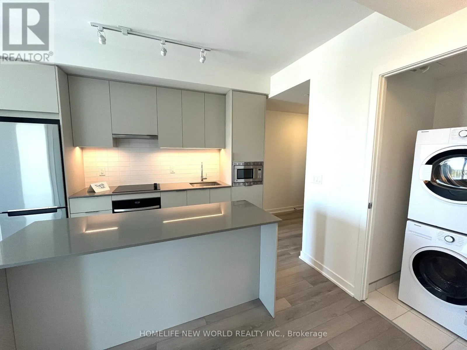 1905 - 3079 TRAFALGAR ROAD