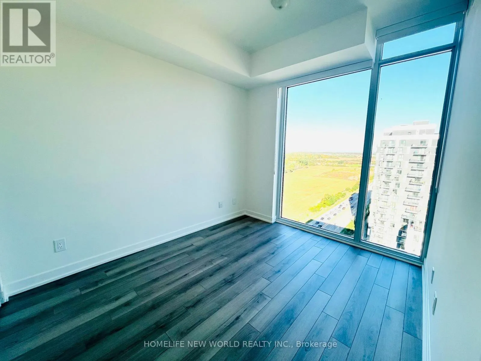 1905 - 3079 TRAFALGAR ROAD