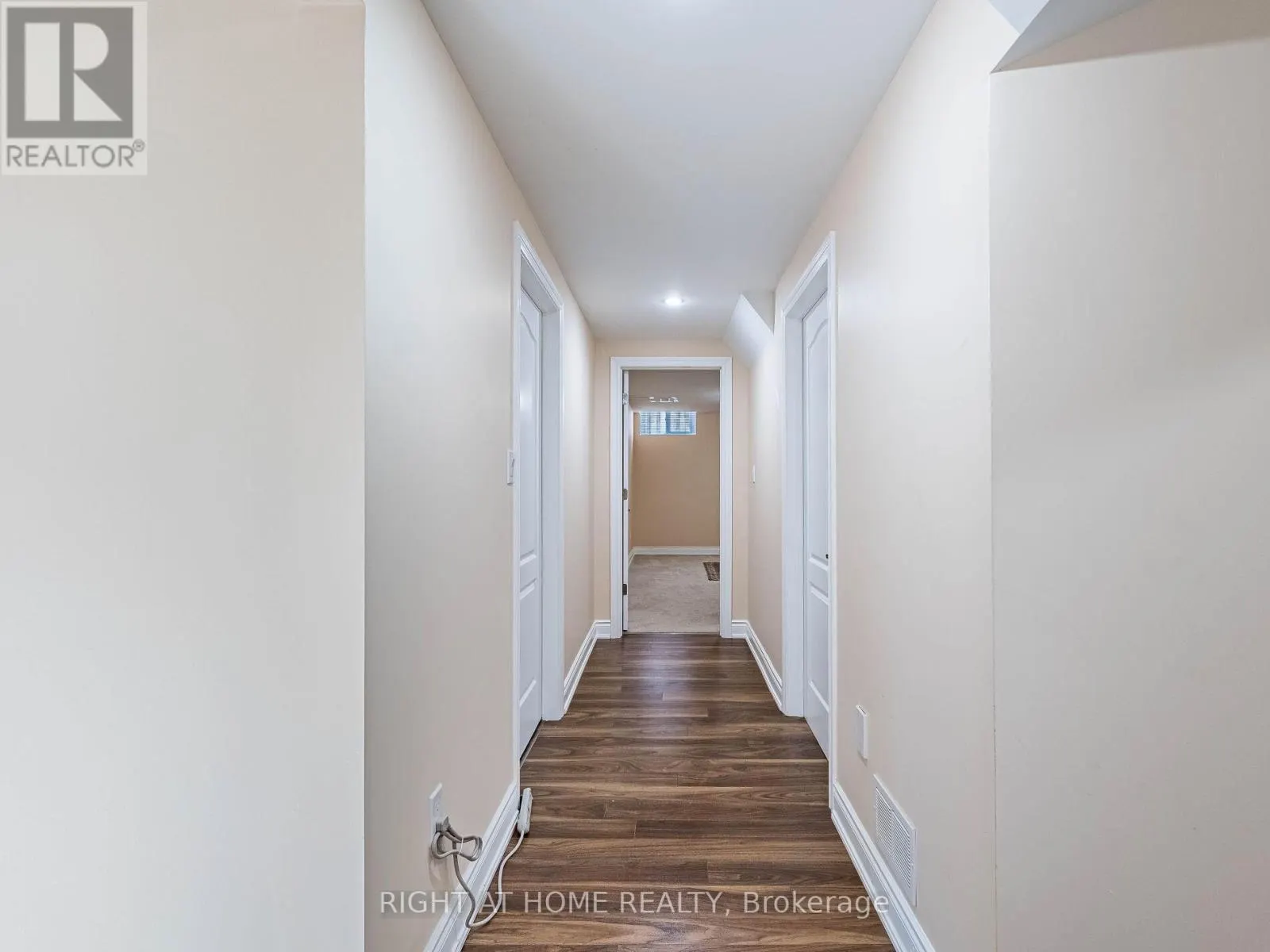 2204 CARPENTERS CIRCLE