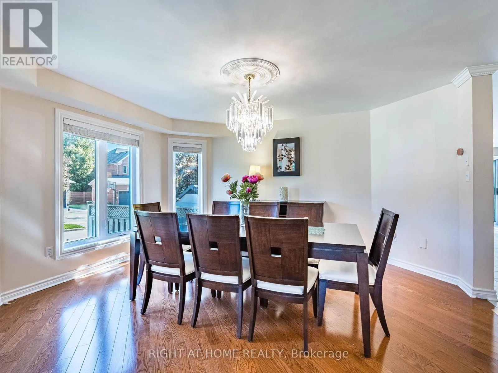 2204 CARPENTERS CIRCLE