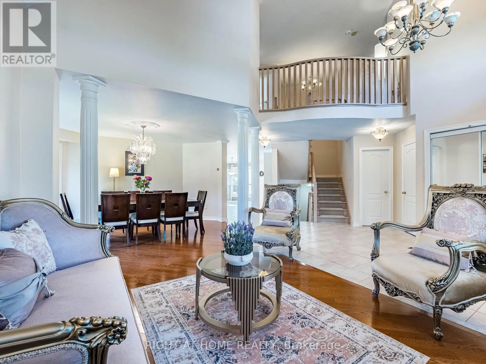 2204 CARPENTERS CIRCLE