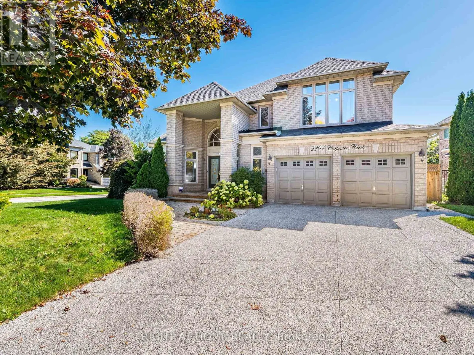 2204 CARPENTERS CIRCLE