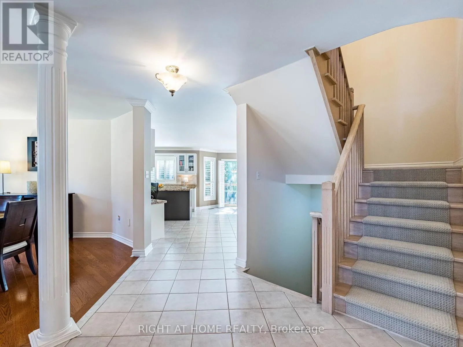 2204 CARPENTERS CIRCLE