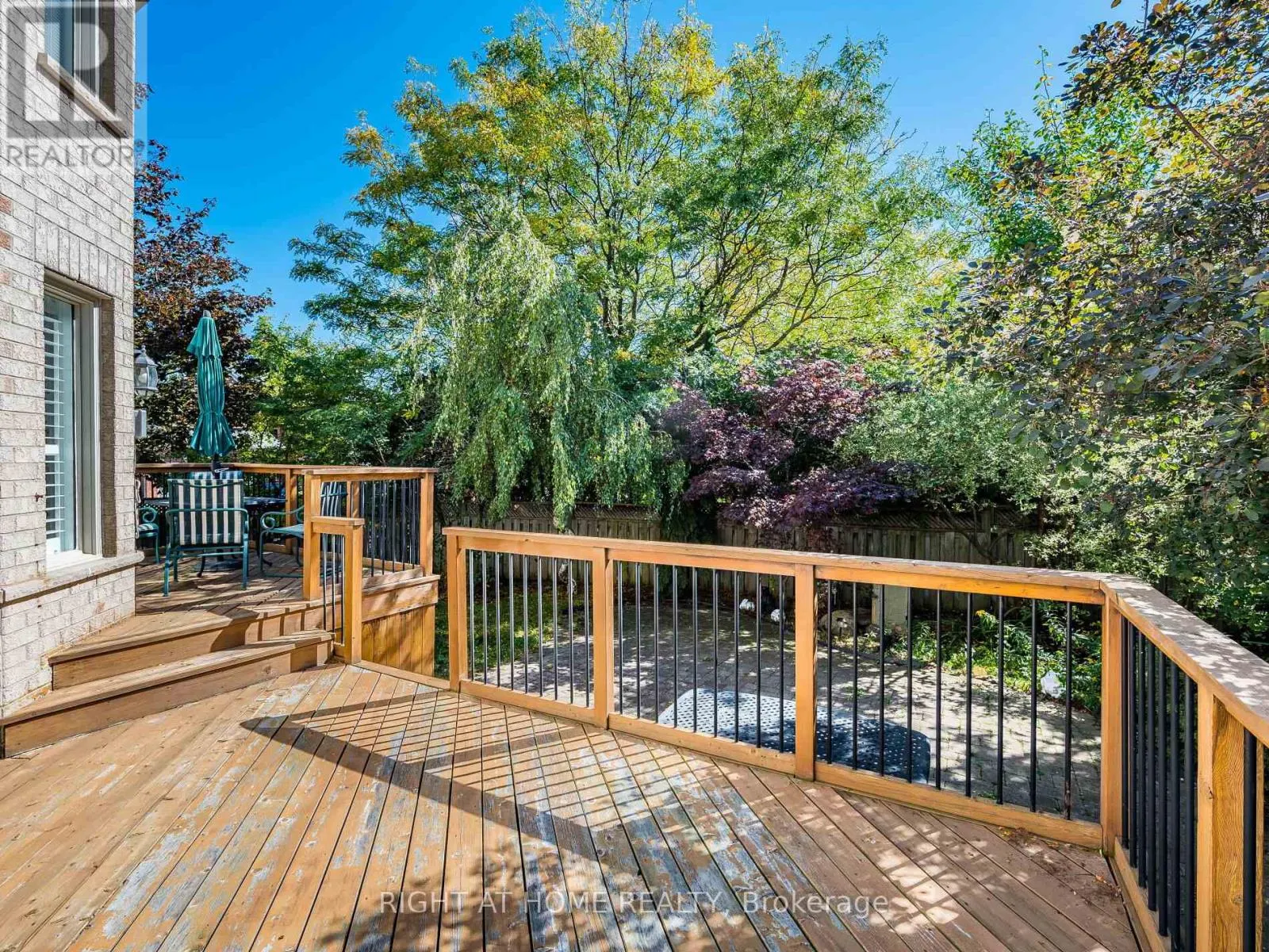 2204 CARPENTERS CIRCLE