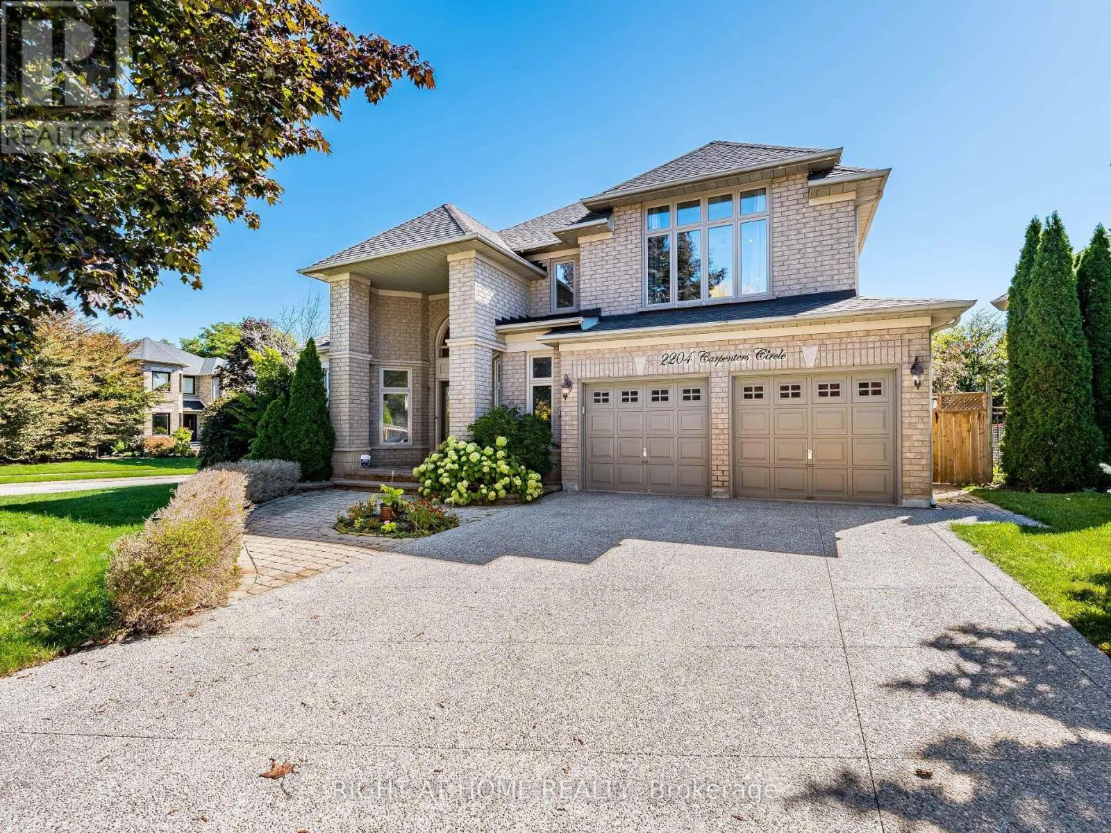 2204 CARPENTERS CIRCLE