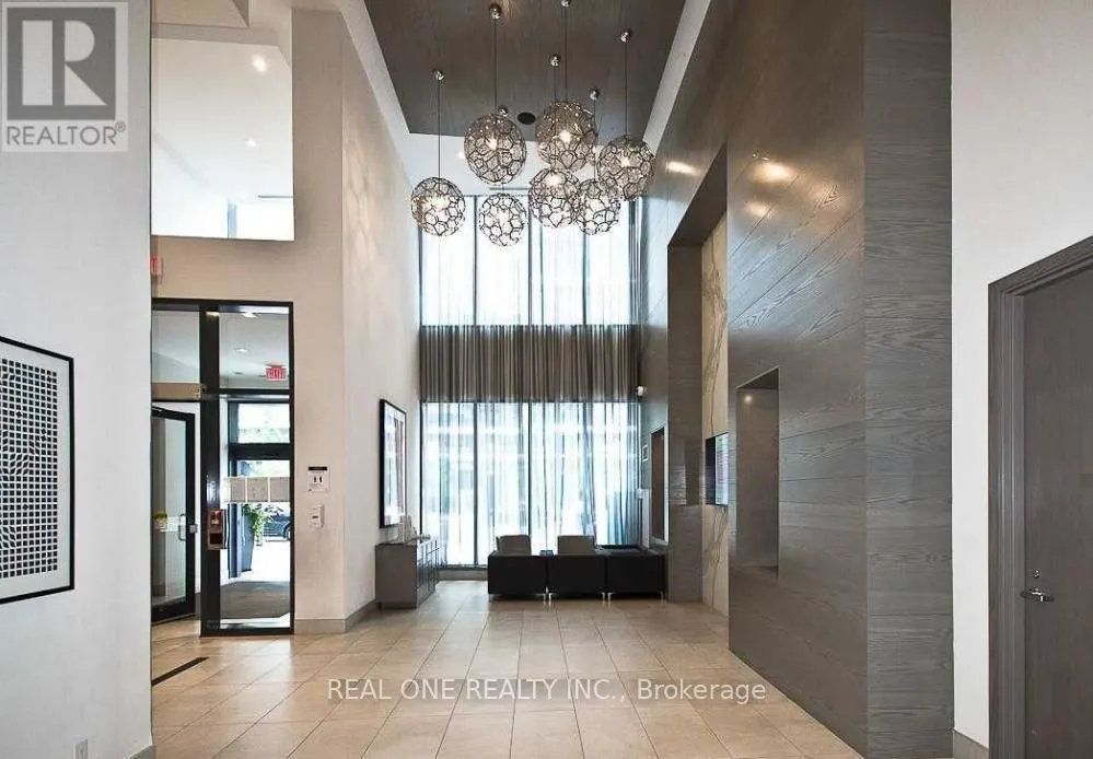1410 - 510 CURRAN PLACE
