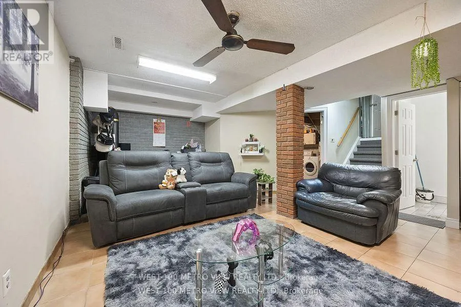 3948 MIDHURST LANE