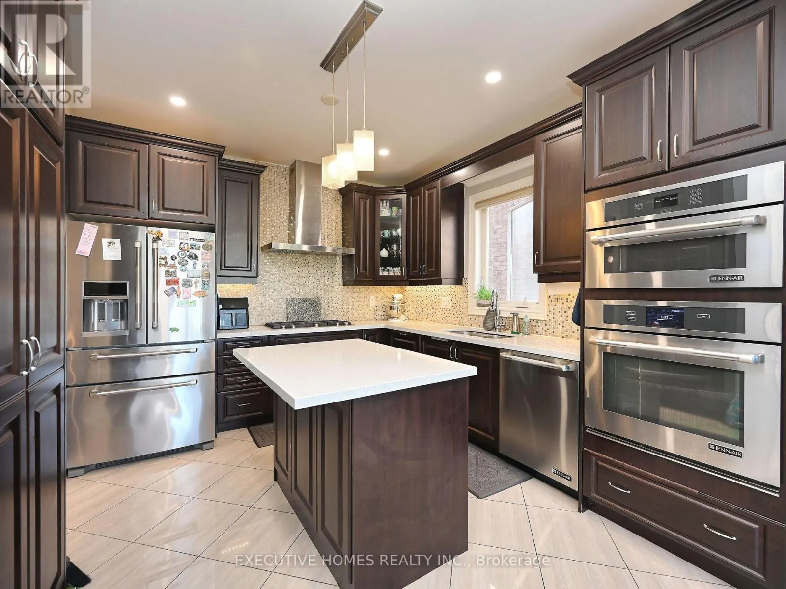 55 APPLE VALLEY WAY E