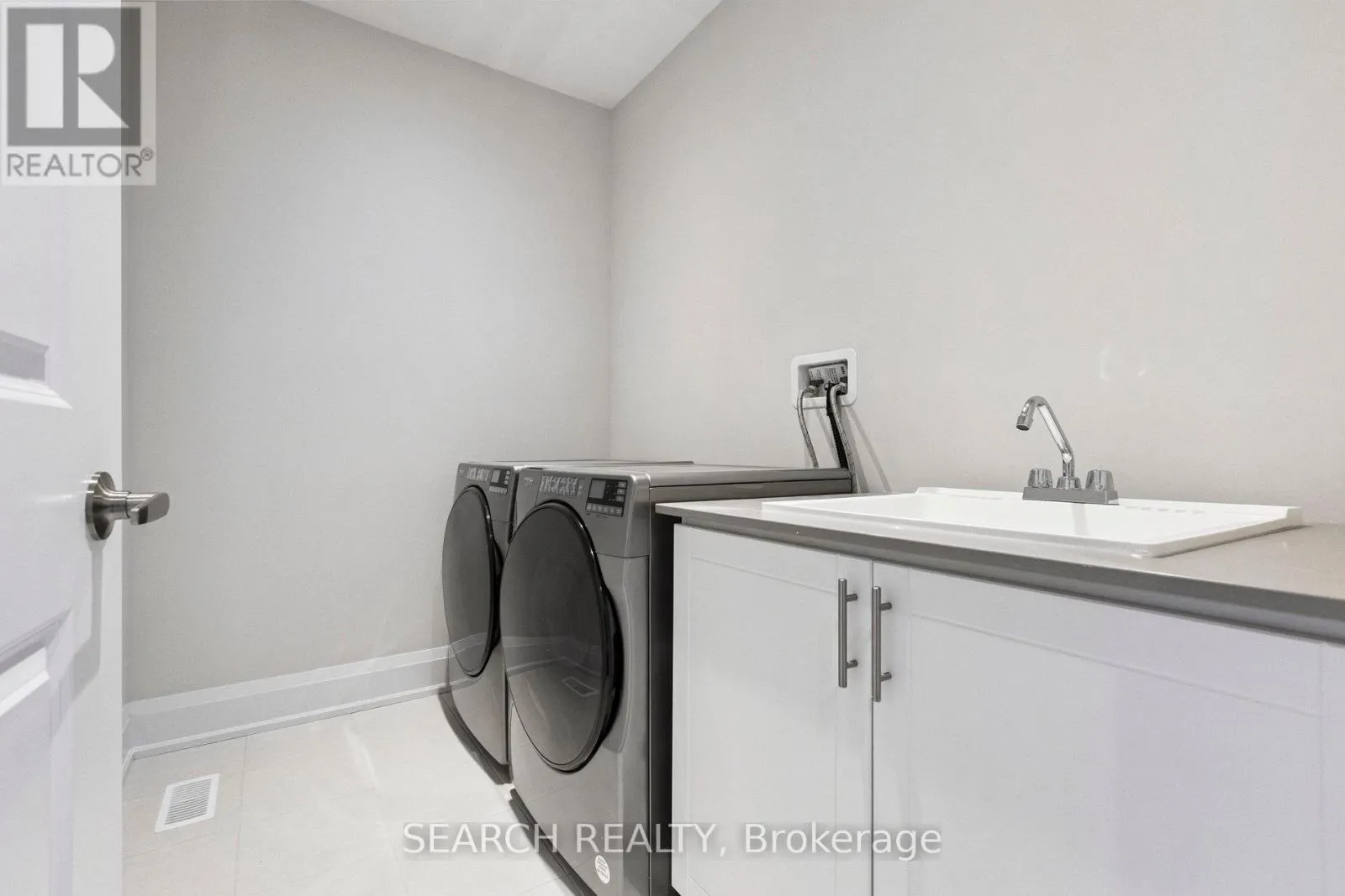 1232 ANTHONIA TRAIL