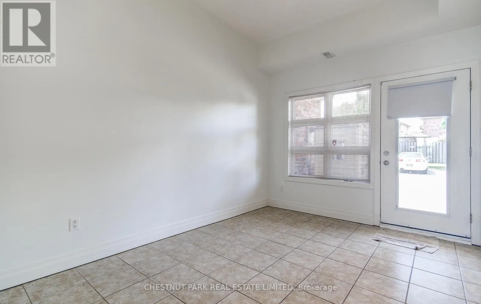 5 - 885 LAKESHORE ROAD E