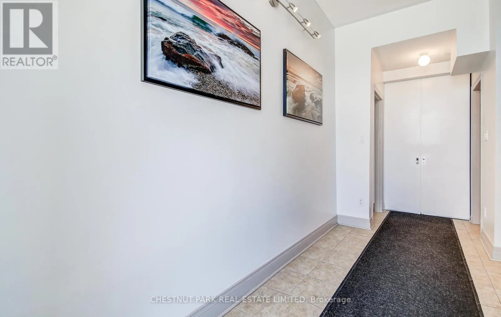 5 - 885 LAKESHORE ROAD E