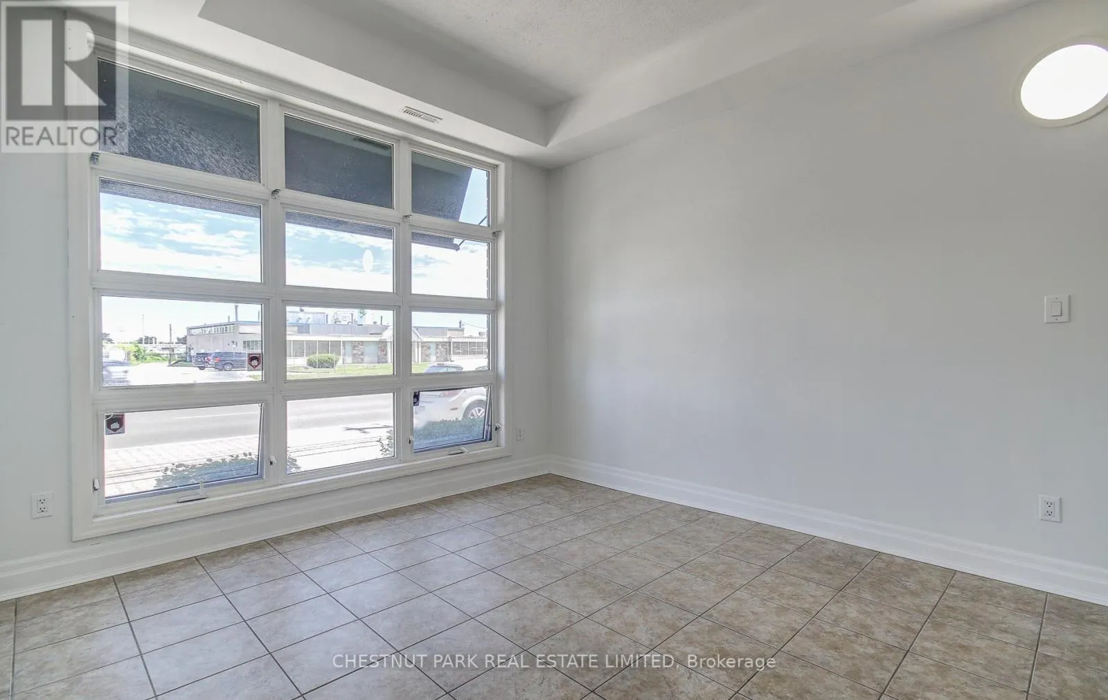 5 - 885 LAKESHORE ROAD E