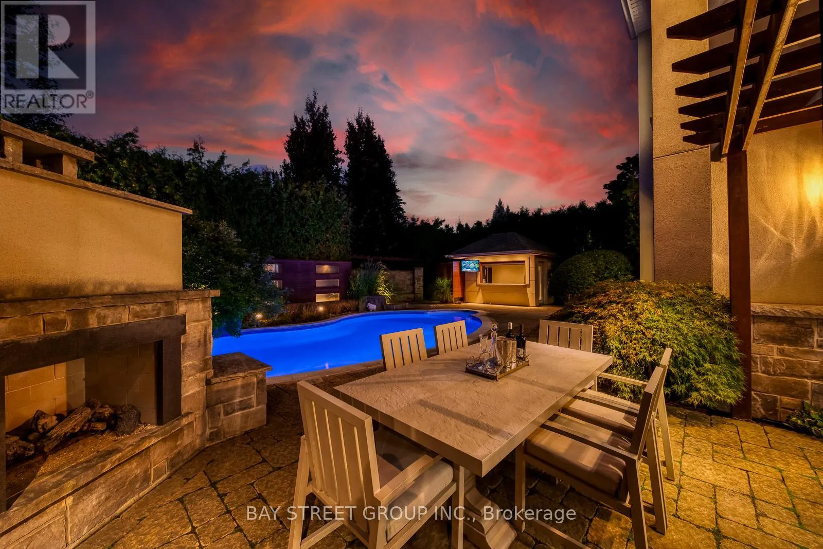 452 AVON CRESCENT