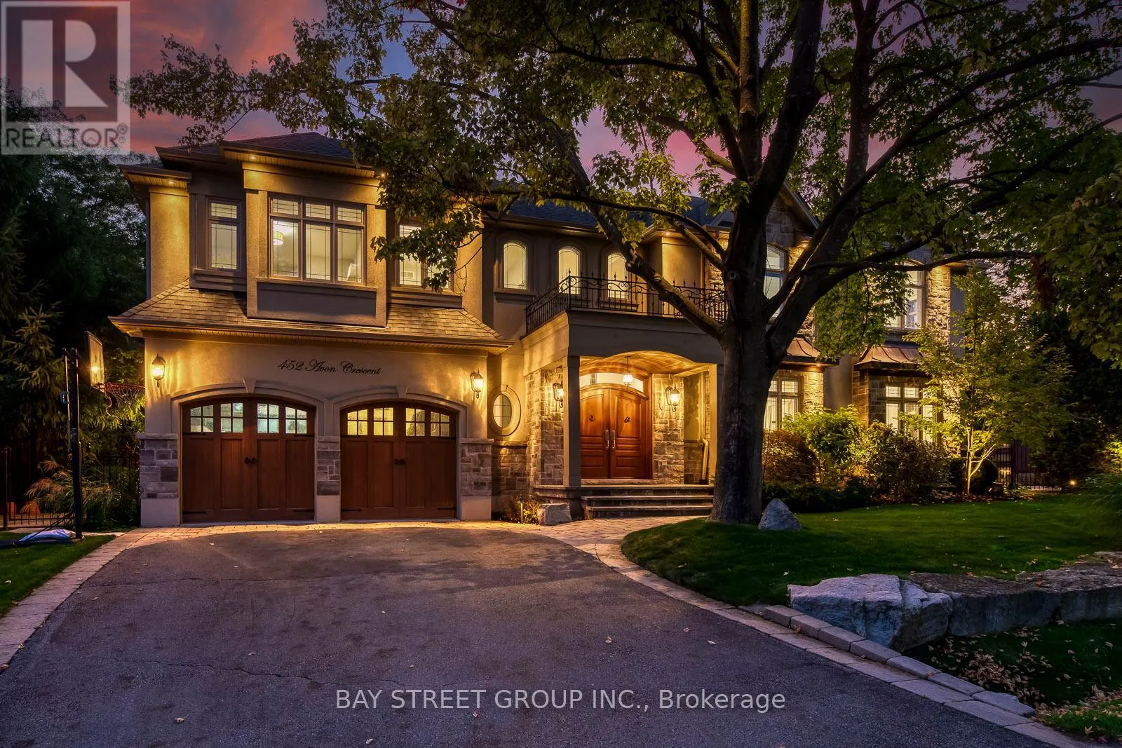 452 AVON CRESCENT
